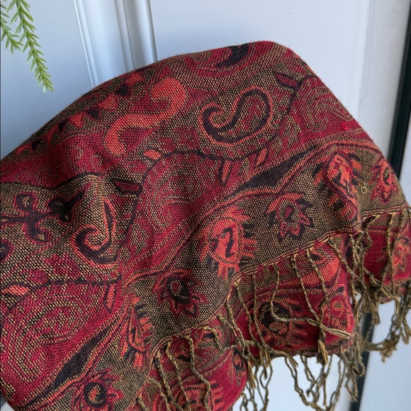 Pashmina - Picture 3 of 3